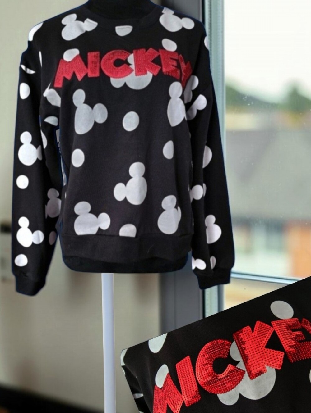 NWOT DISNEY (XL) Sweatshirt with Red SHINY sequins
